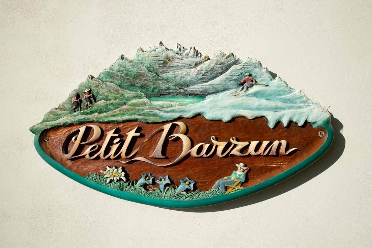 בארג'ס Comfortable Farm House Petit Barzun, In The Parc National Pyrenees מראה חיצוני תמונה